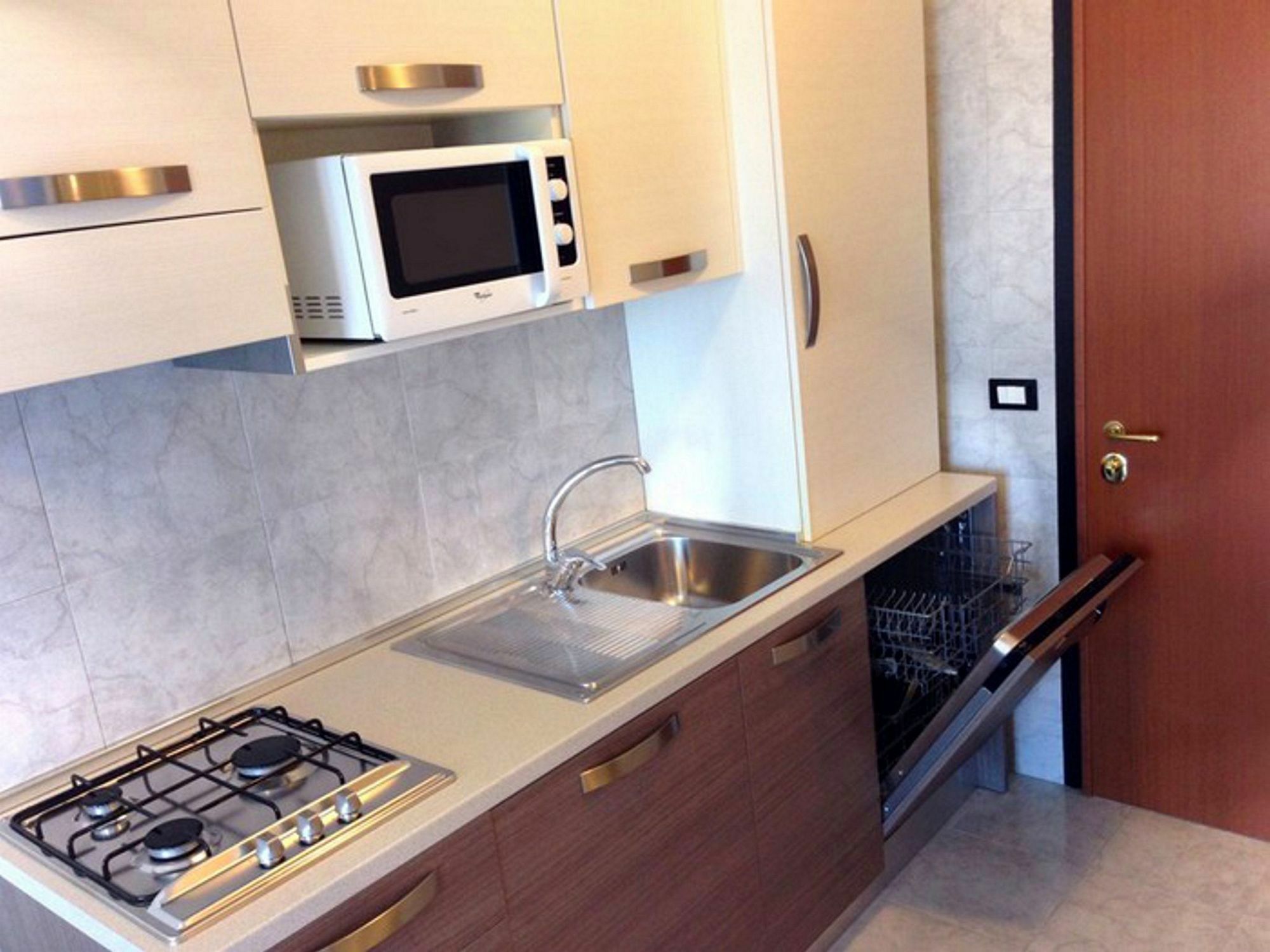Residence Silver Sail Бибионе Экстерьер фото