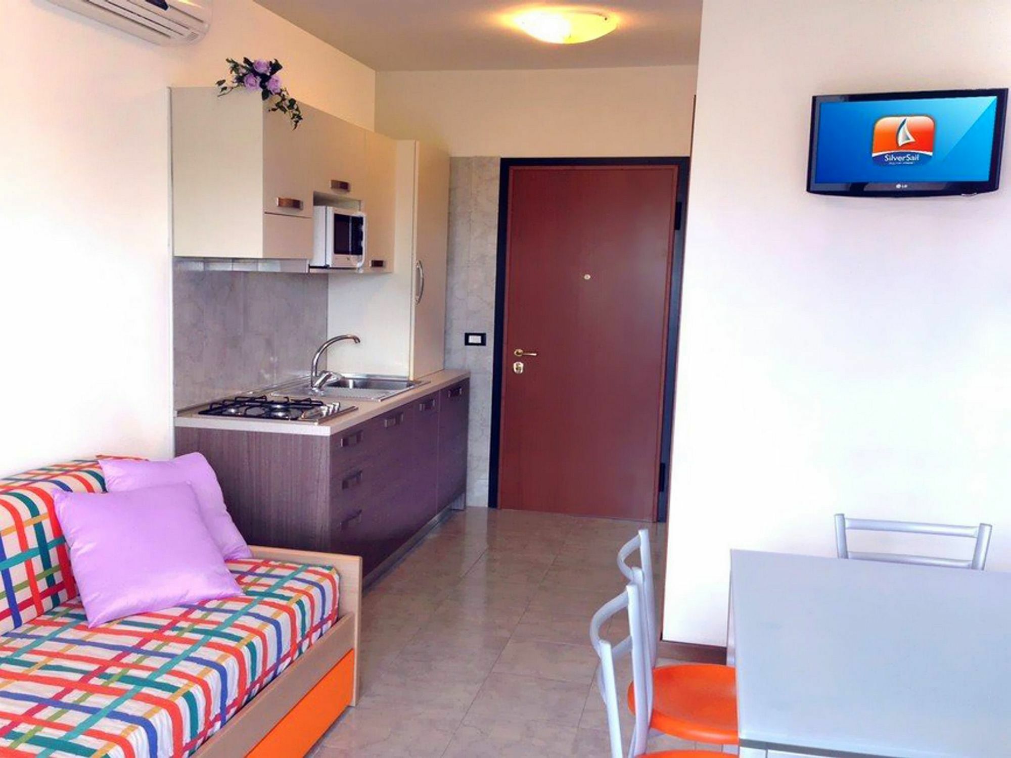 Residence Silver Sail Бибионе Экстерьер фото